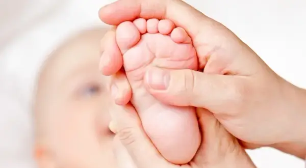 Jak postępować z dzieckiem adoptowanym, by zbudować silną więź?
